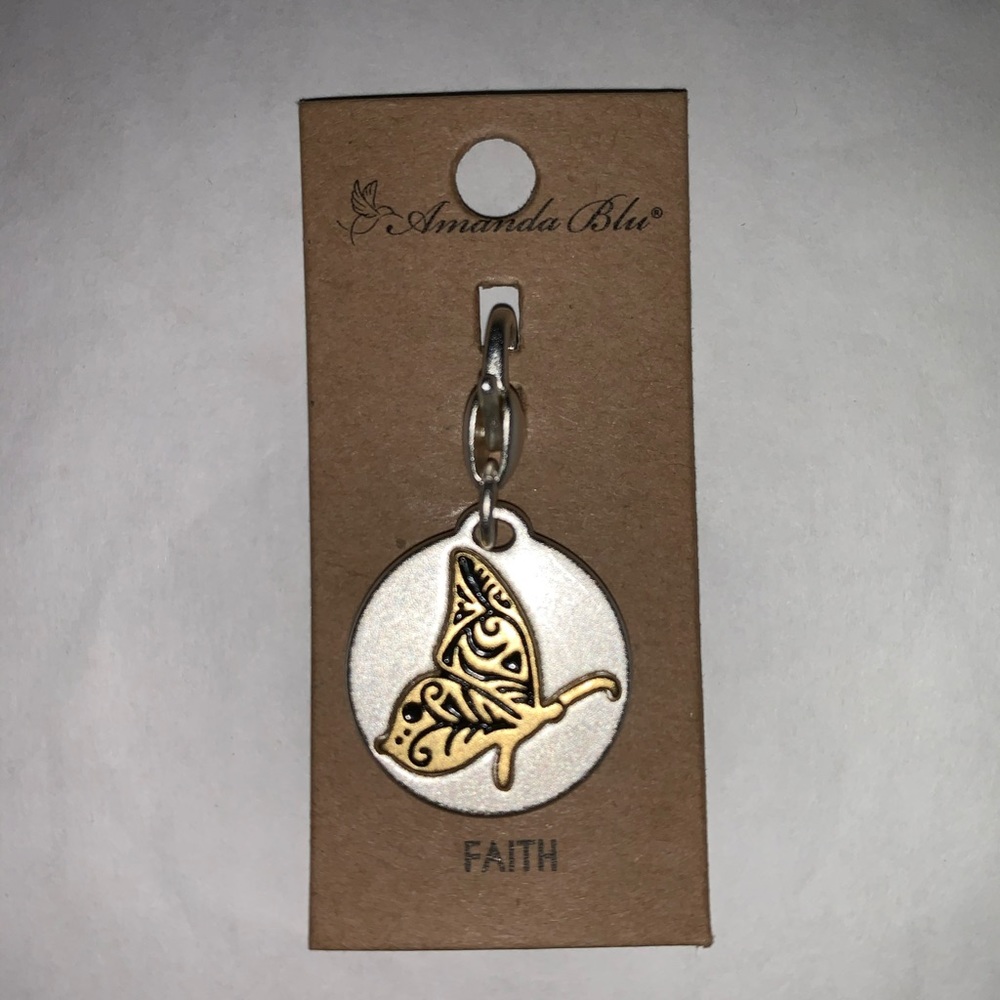Amanda Blu Heartfelt Emotions Clip-on medallion